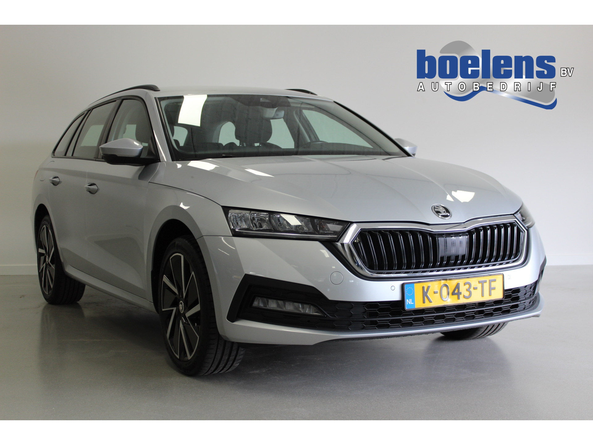 Combi 1.4 TSI iV PHEV Business Edition | 18'LMV | TREKHAAK | CRUISE | CARPLAY | PDC-V/A | CLIMA | NAVI | LED | E-KLEP |