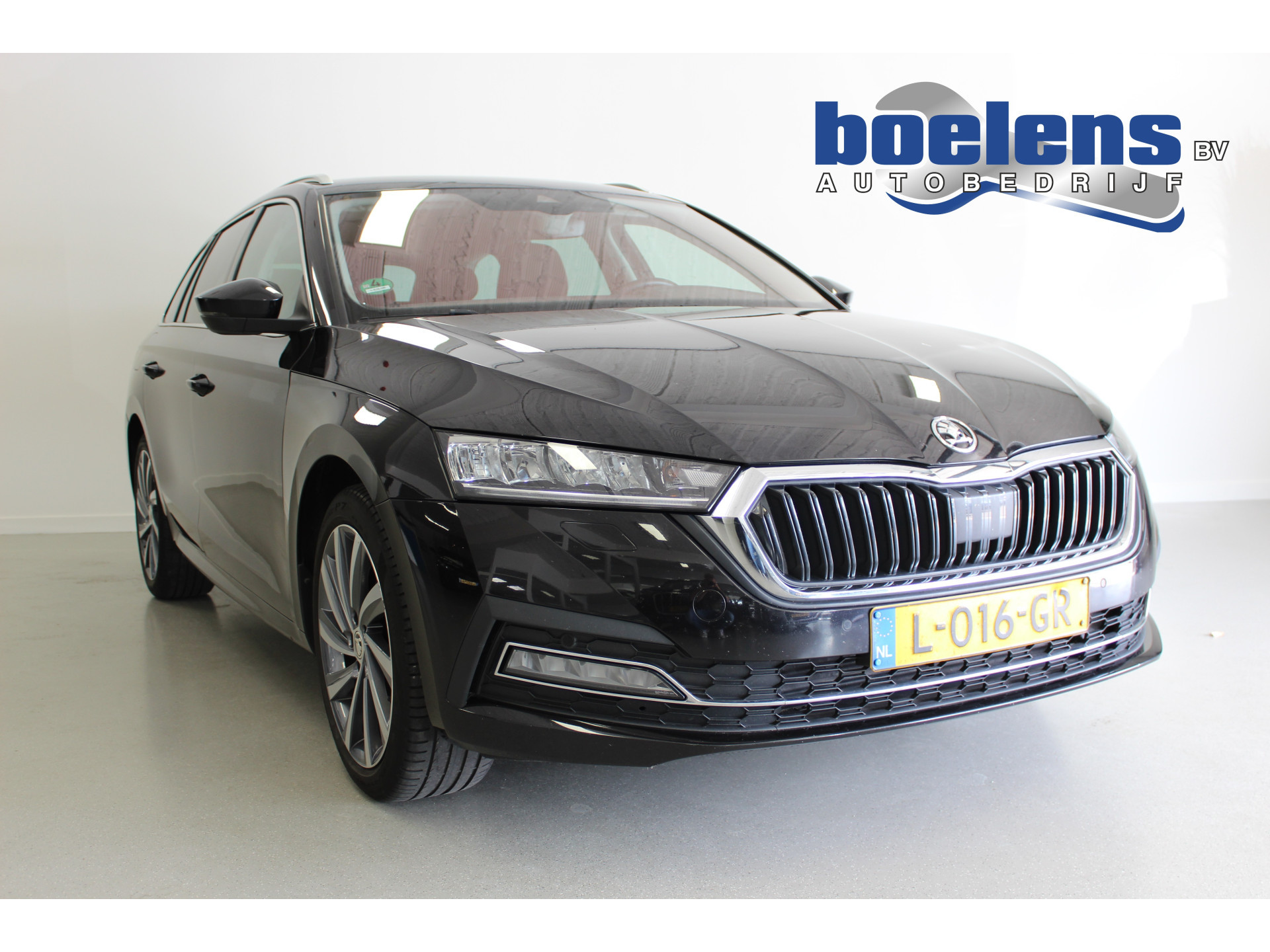 Combi 1.0 e-TSI Business Edition Plus | AFN-TRHAAK | SFEER | CARPLAY | ACC | STOEL+STUUR/VERW | CAMERA | LED |