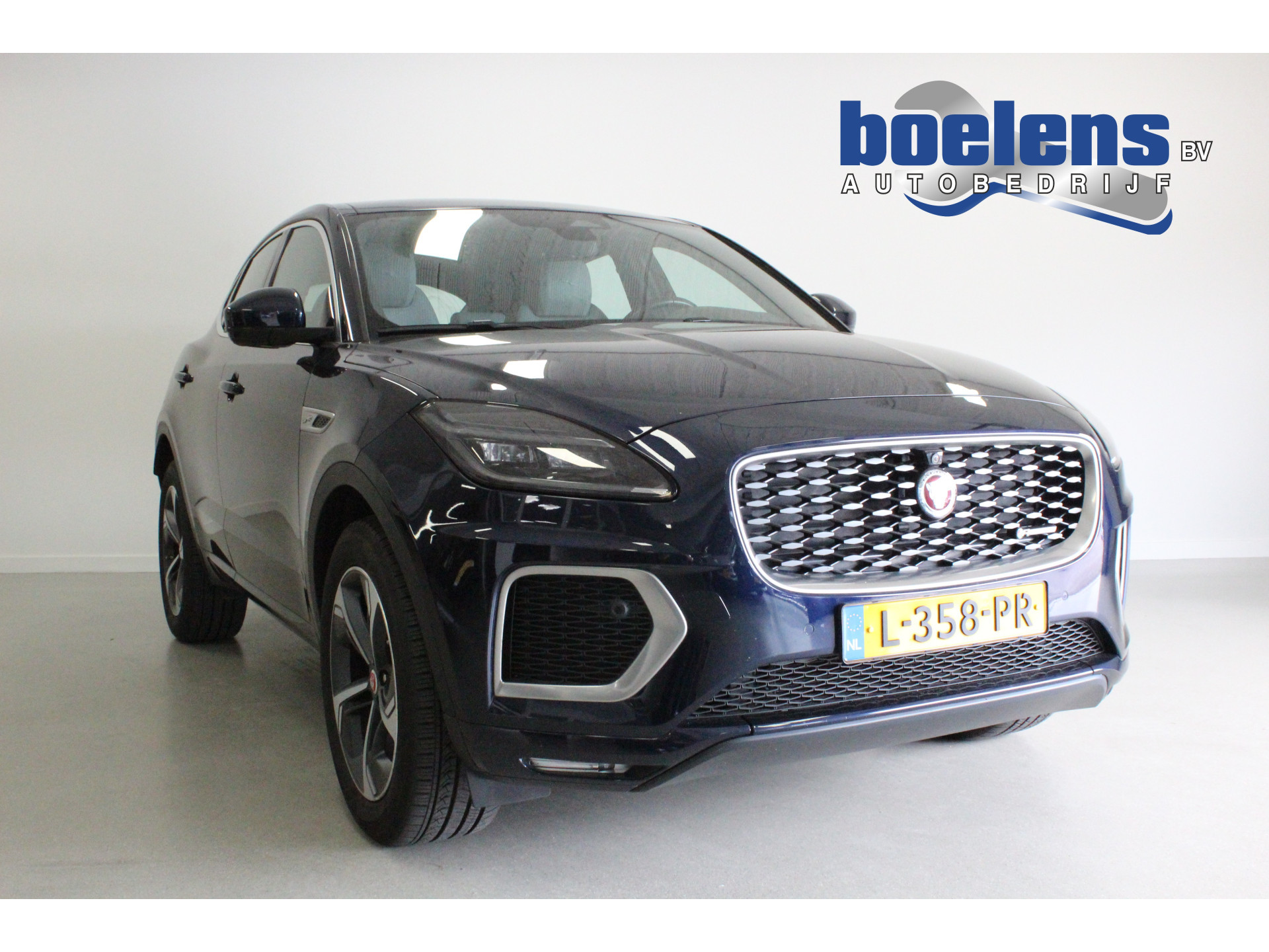 1.5 P300e AWD R-Dynamic SE | STOEL-VERW | BLINDSPOT | 360CAMERA | CARPLAY | DAB-RADIO | NAVIGATIE |