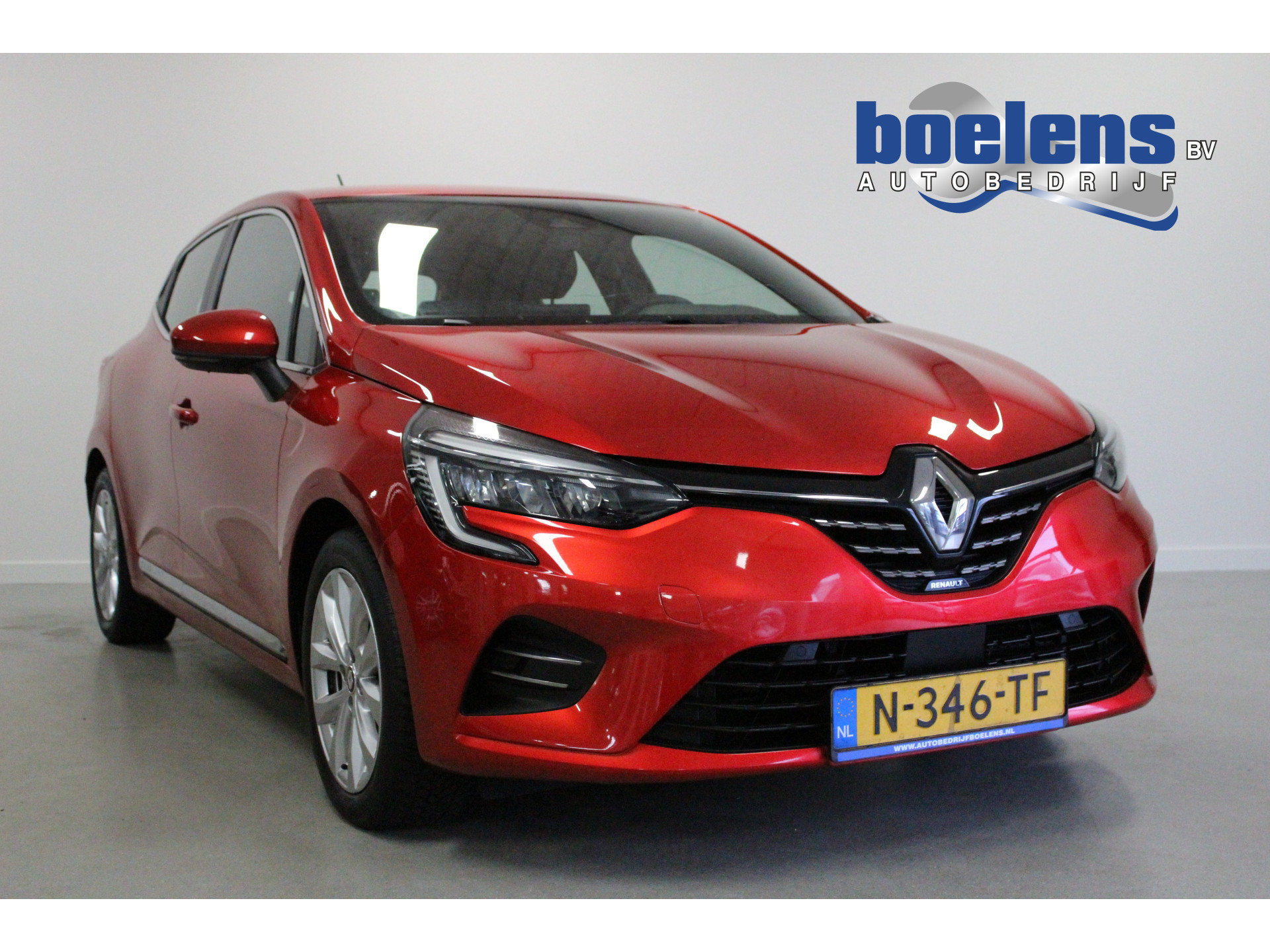 1.6 E-Tech Hybrid 140 Intens | NAVIGATIE | 16'LMV | KEYLESS | CAMERA | LED-KOPL | DAB | CRUISE | L.D.S |