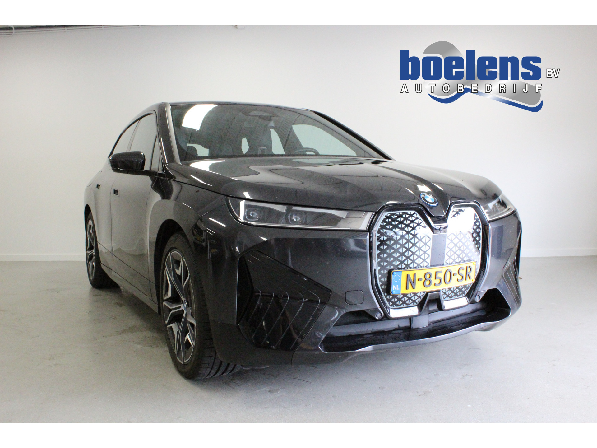 xDrive40 High Executive 77 kWh | NL-AUTO! | PANO | STOEL+STUUR/VERW | CARPLAY | 22'LMV | BLINDSPOT | LED |