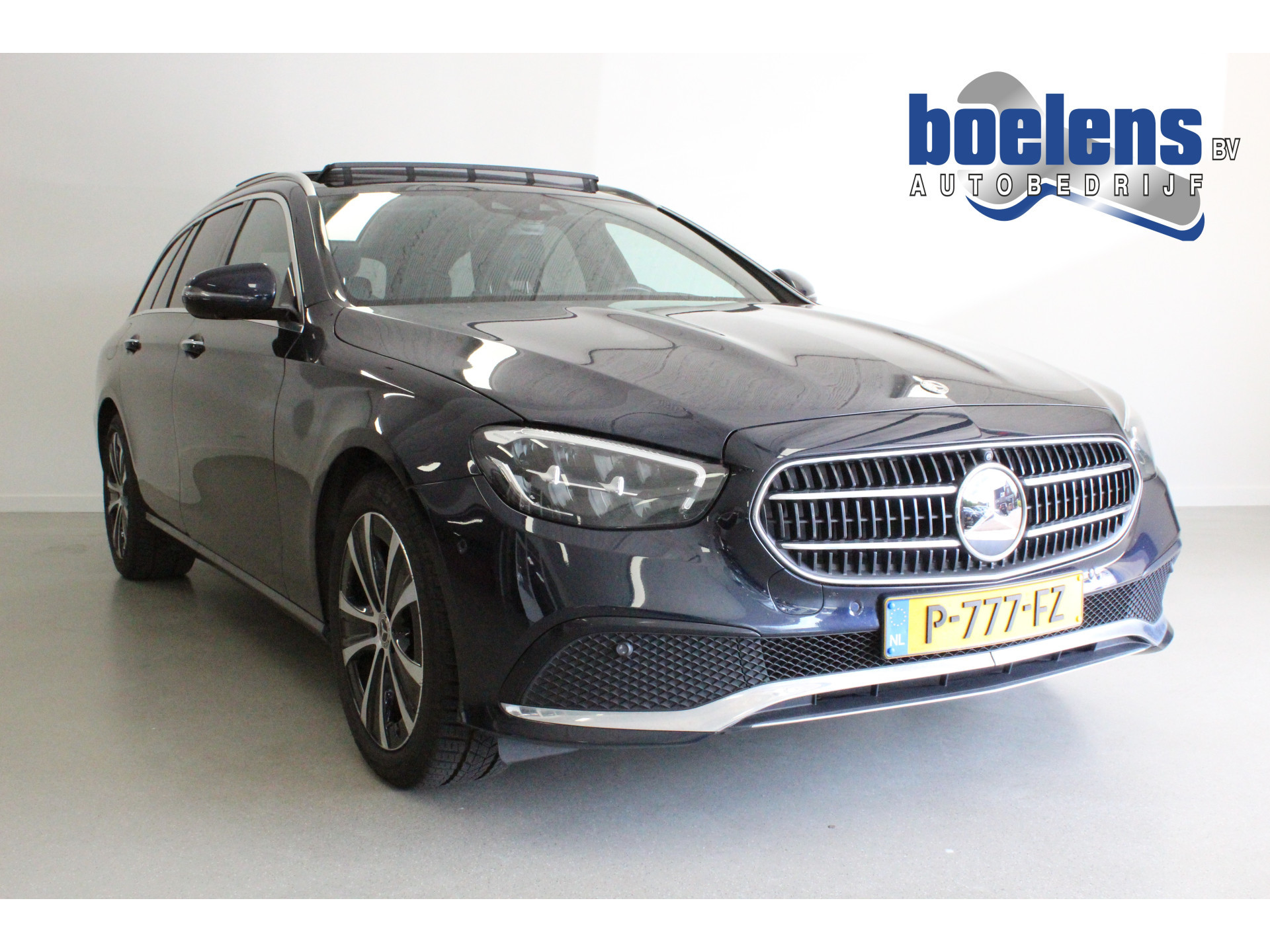 Estate 300 e Business Solution Luxury | PANO | WEGKL-THAAK | ACC | STOEL-VERW | CAM | CARPLAY | LED | E-KLEP |