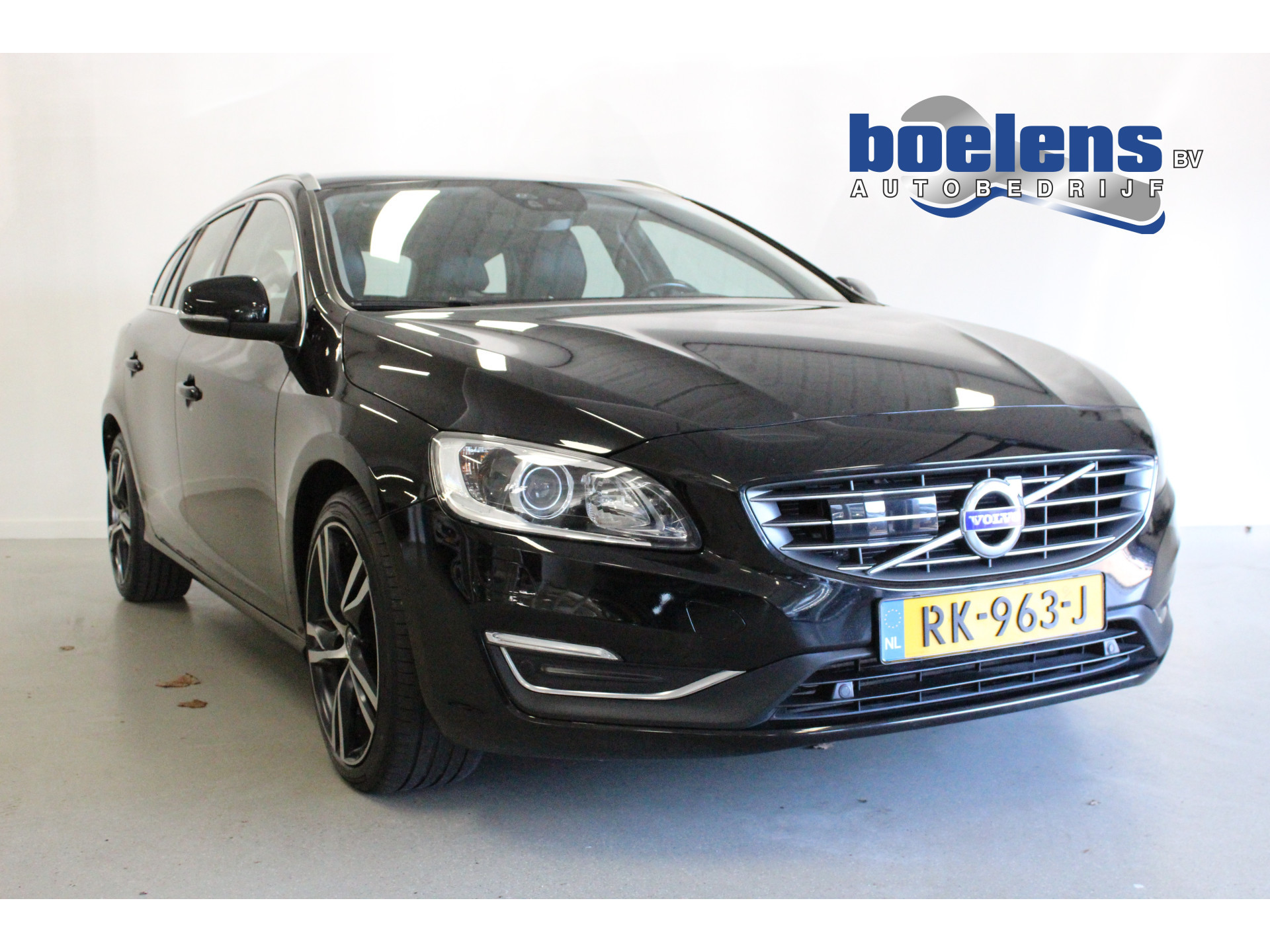 2.0 D4 Nordic+ | 191PK | CAMERA | STOEL+STUUR/VRTW | NAVI | AFN-TRHAAK | CRUISE | 18'LMV |