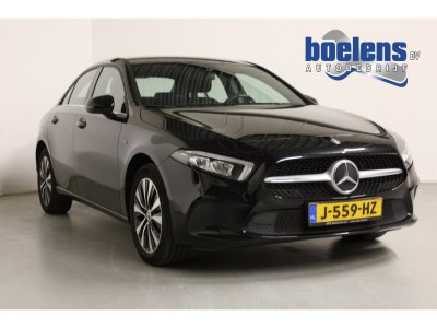 Mercedes-Benz A-Klasse 250 e | 17'LMV | NAVI | DIGI-DASH | CLIMA | CRUISE | DAB/RADIO | PDC |