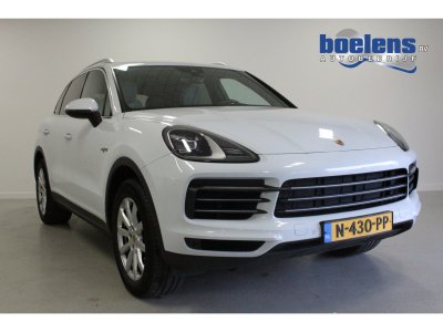 Porsche Cayenne 3.0 E-Hybrid | NL-AUTO+N.A.P! | CARPLAY | WEGKL-TRHAAK | DAB | LED | CAMERA | SFEER |