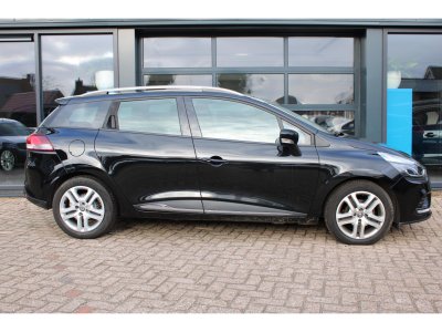 Renault Clio Estate 1.5 dCi Ecoleader Zen | NL-AUTO + N.A.P | AIRCO | NAVI | PDC-A | DAB | CRUISE | PDC-A | ZÉÉR-ZUINIG! |